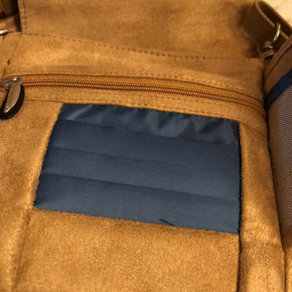 Travelon Bag - Picture 6 of 11